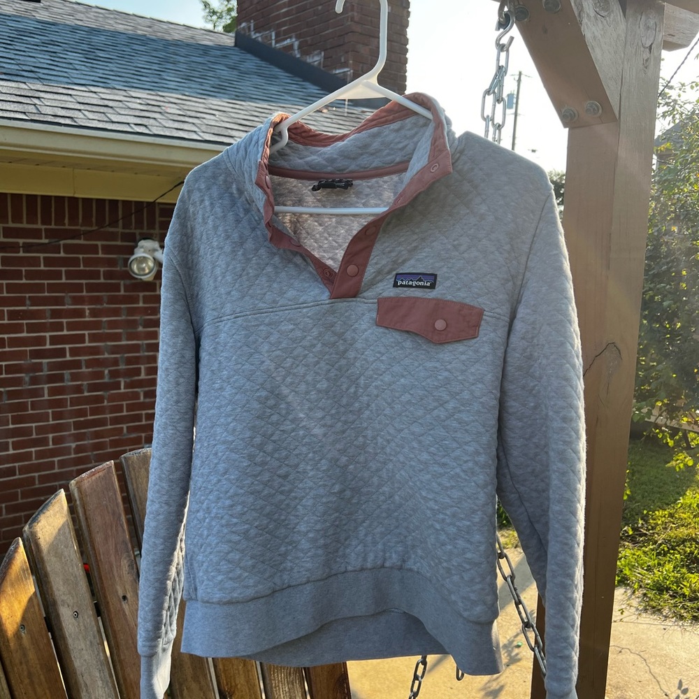 Patagonia quilted pullover